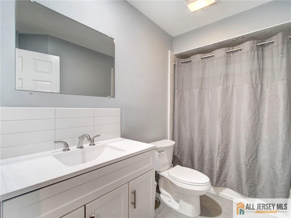 19 Lear Court East Brunswick NJ 08816