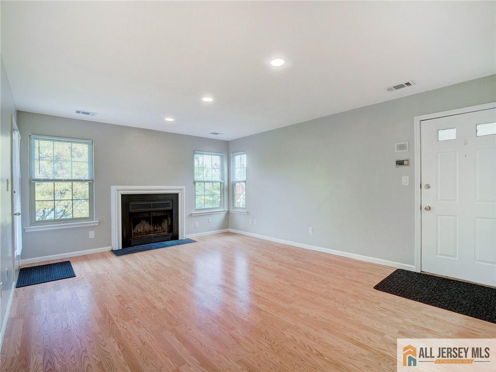 19 Lear Court East Brunswick NJ 08816