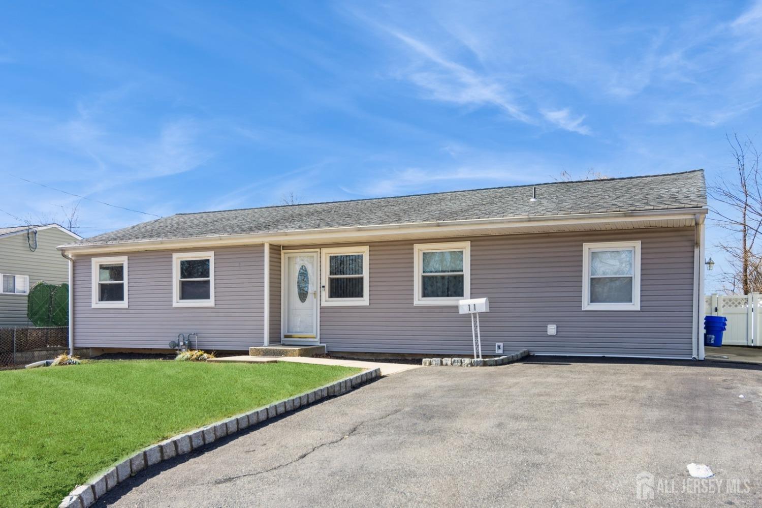 11 Wellesley Road Parlin NJ 08859