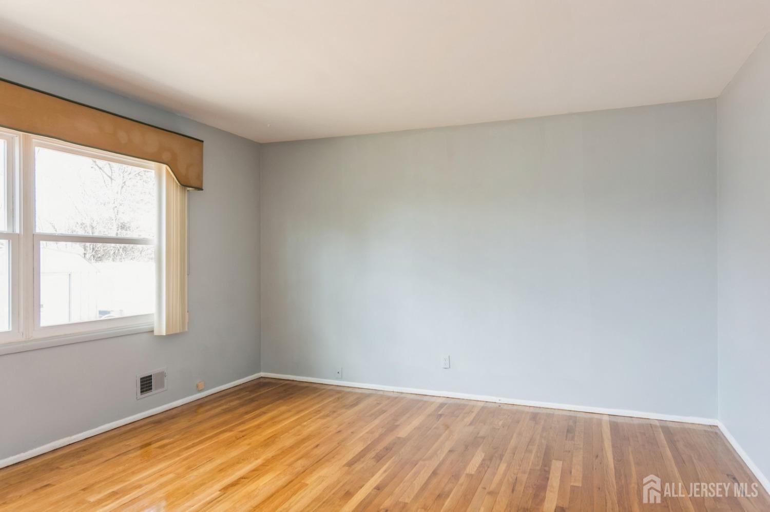 11 Wellesley Road Parlin NJ 08859