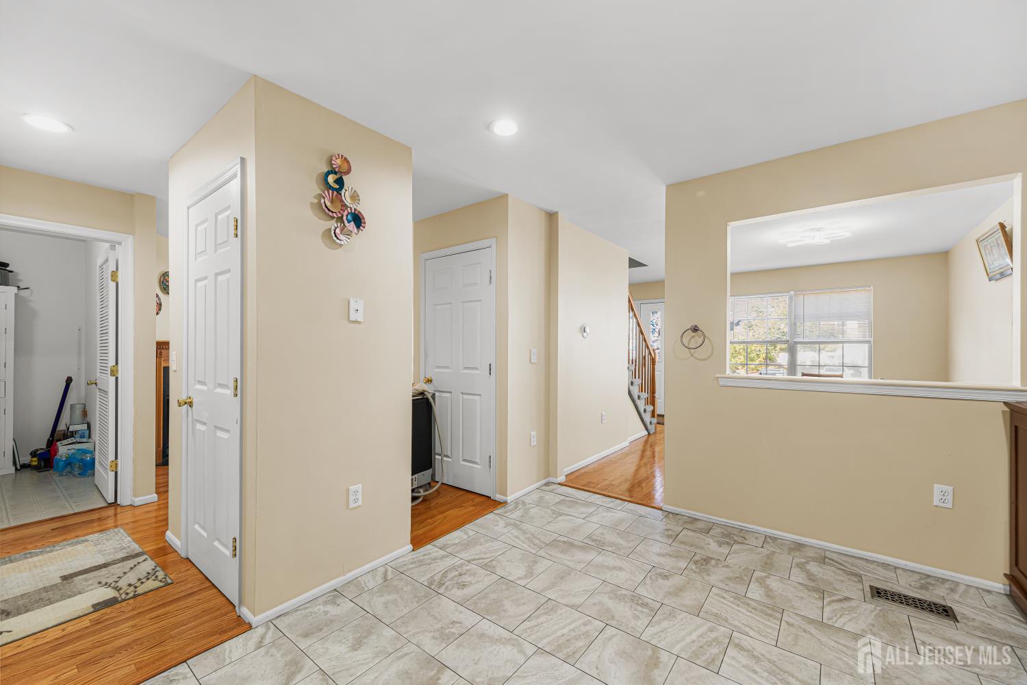 197 Barclay Court Piscataway NJ 08854