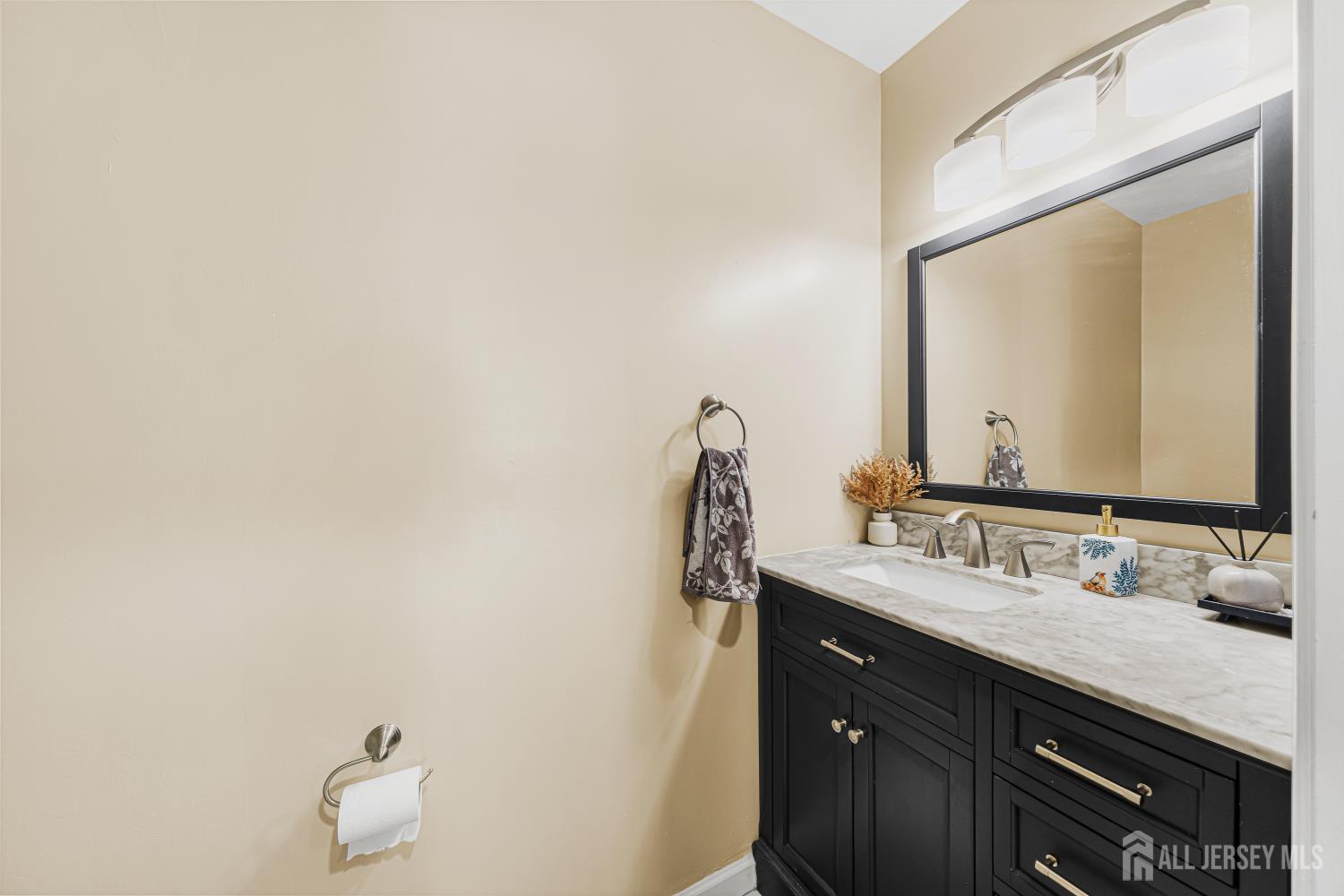 197 Barclay Court Piscataway NJ 08854