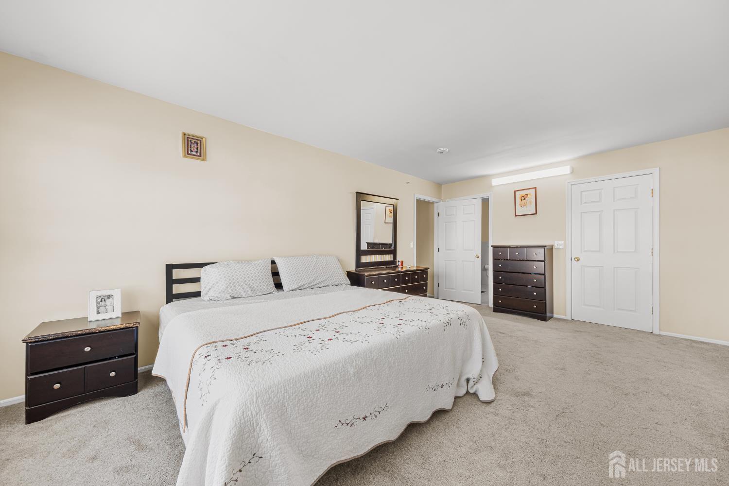 197 Barclay Court Piscataway NJ 08854