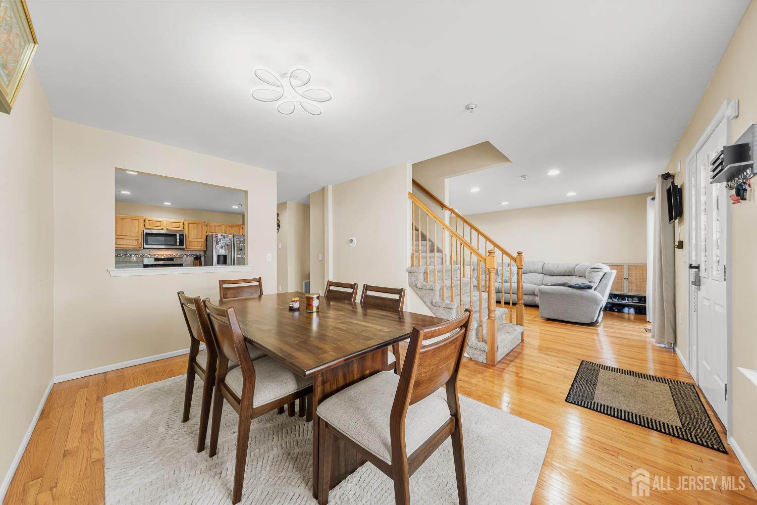 197 Barclay Court Piscataway NJ 08854
