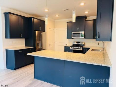 810 Greenland Square Highland Park NJ 08904