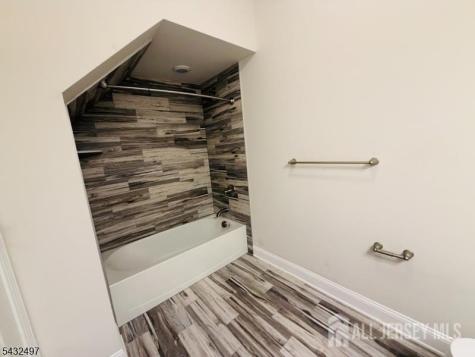 810 Greenland Square Highland Park NJ 08904