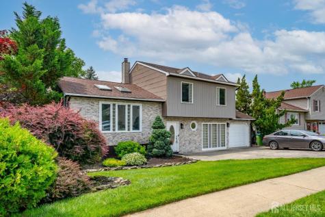 4 Patricia Avenue Edison NJ 08837