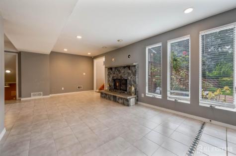 4 Patricia Avenue Edison NJ 08837