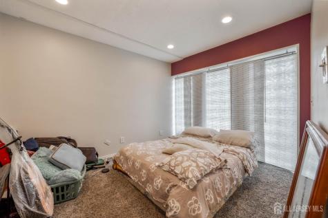 4 Patricia Avenue Edison NJ 08837