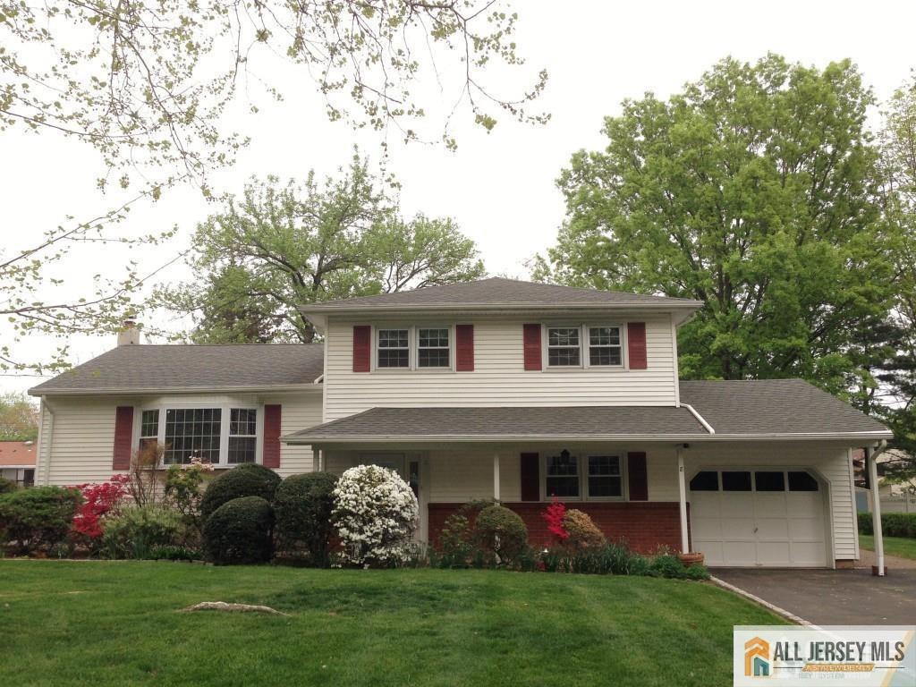 8 Sherwood Road Edison NJ 08820