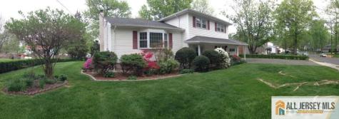 8 Sherwood Road Edison NJ 08820