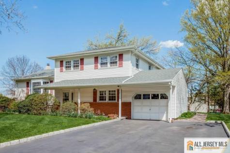 8 Sherwood Road Edison NJ 08820