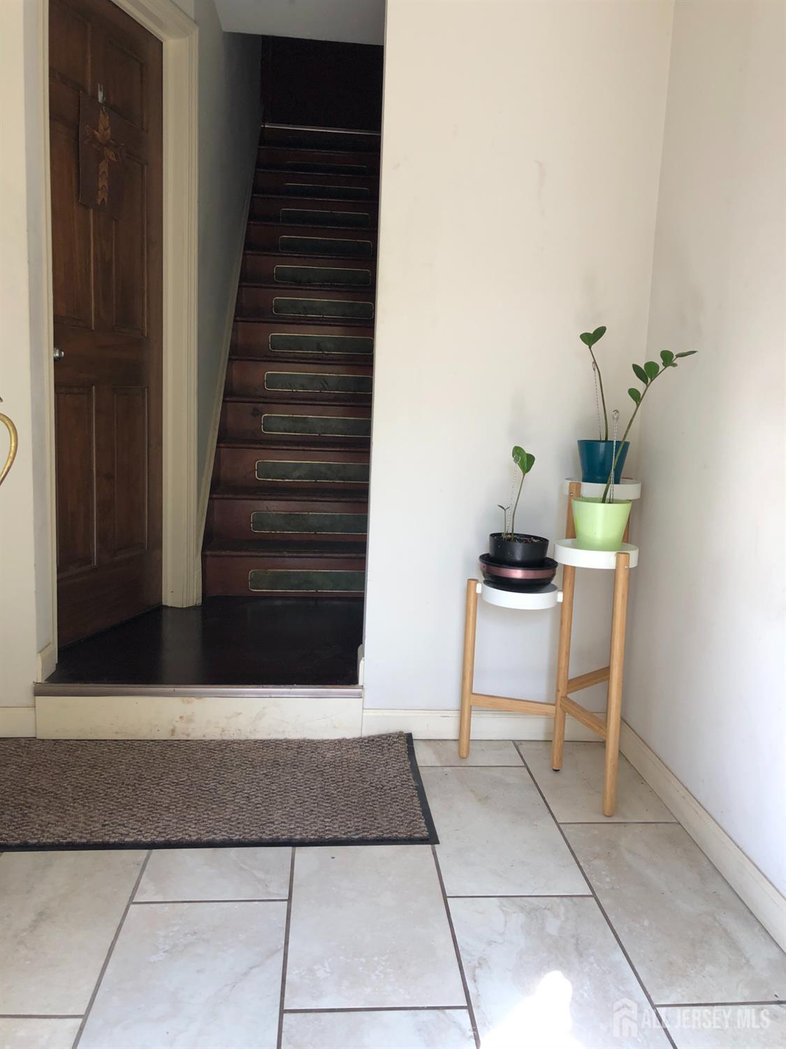 25 Upland Avenue Metuchen NJ 08840