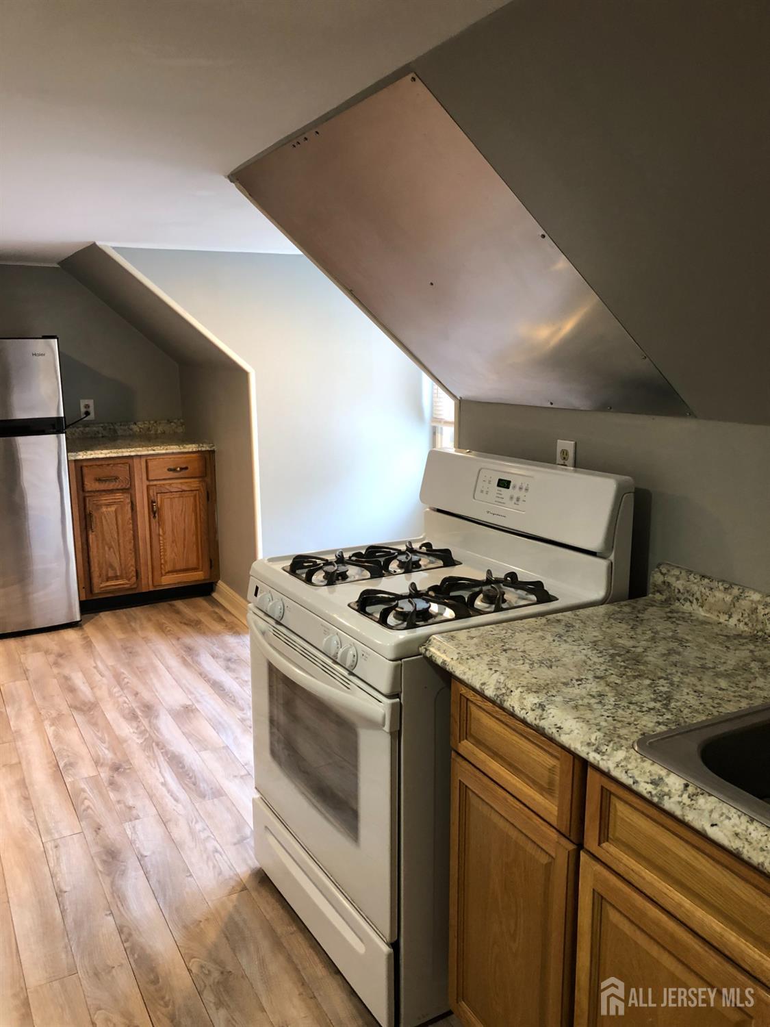 25 Upland Avenue Metuchen NJ 08840
