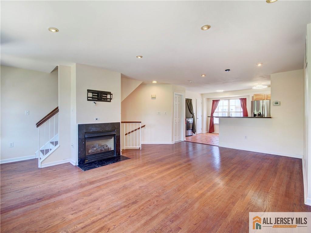 83 Nathan Boulevard Sayreville NJ 08859