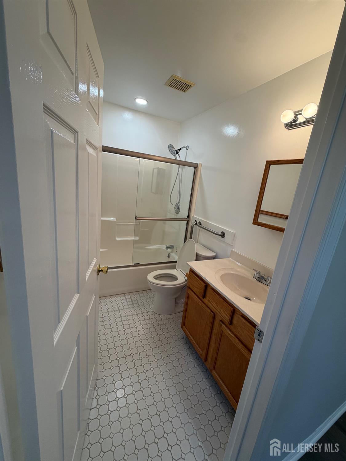 134 Old Beekman Road South Brunswick NJ 08852
