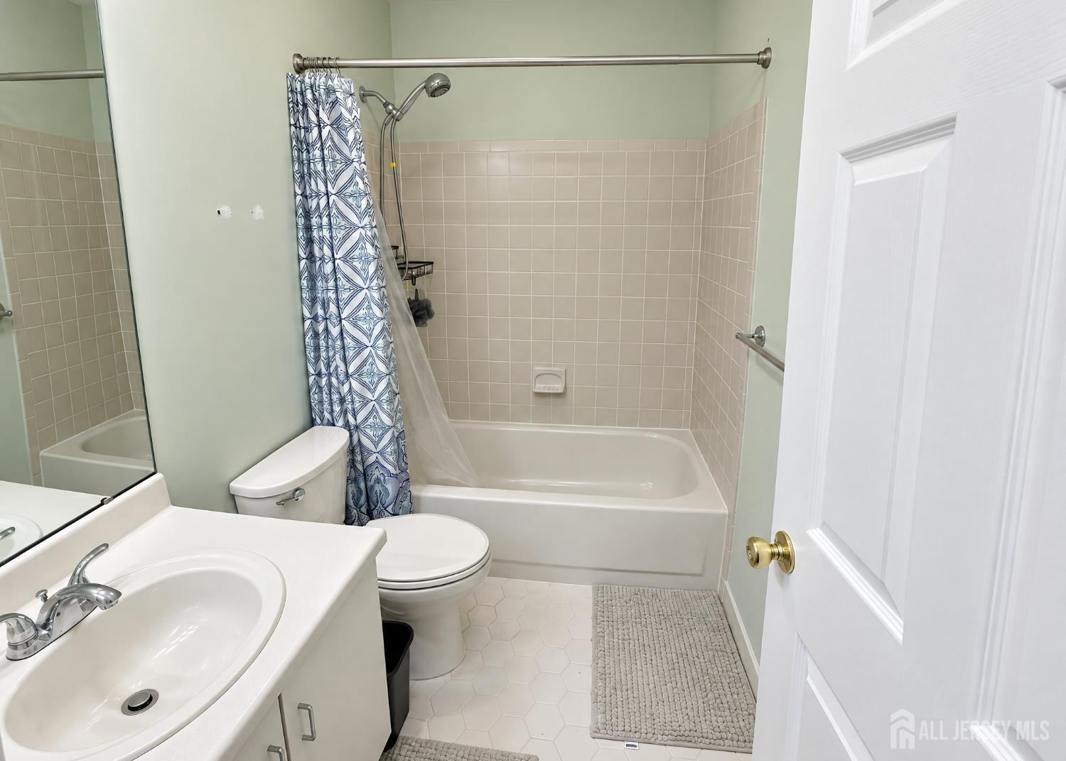 17 Balboa Lane Franklin NJ 08823