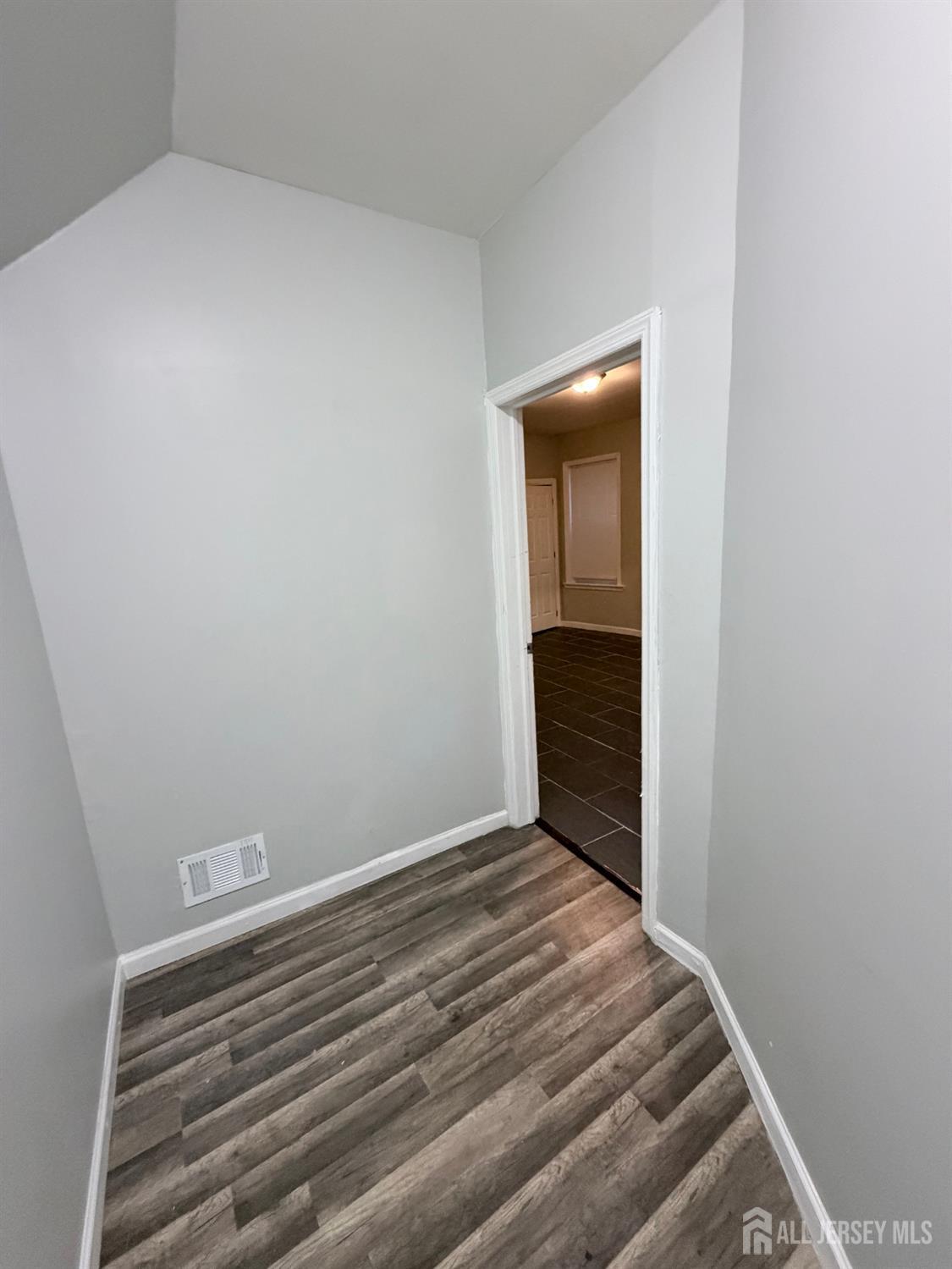 260 Amherst Street East Orange NJ 07018