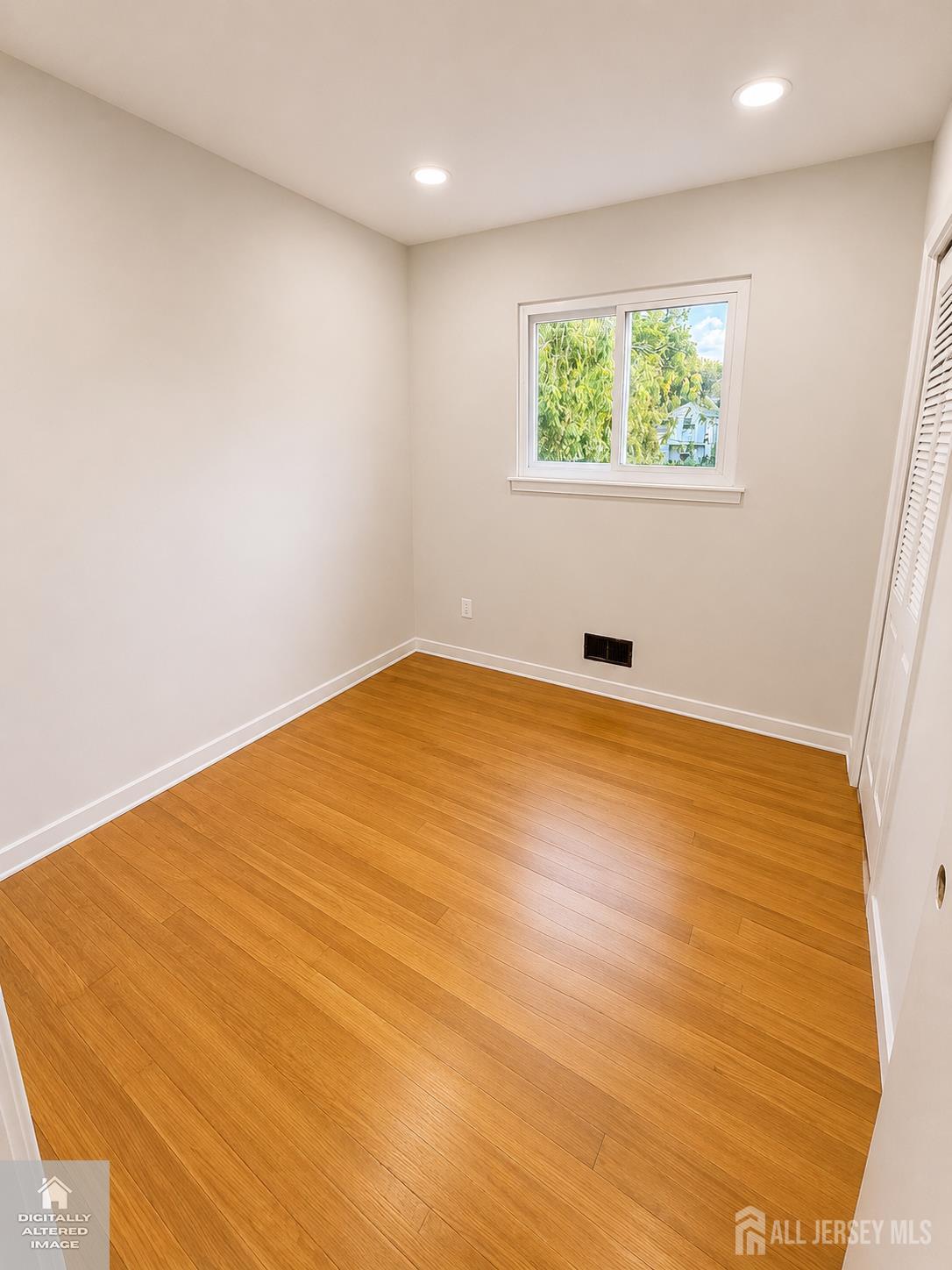 71 Patton Street Iselin NJ 08830