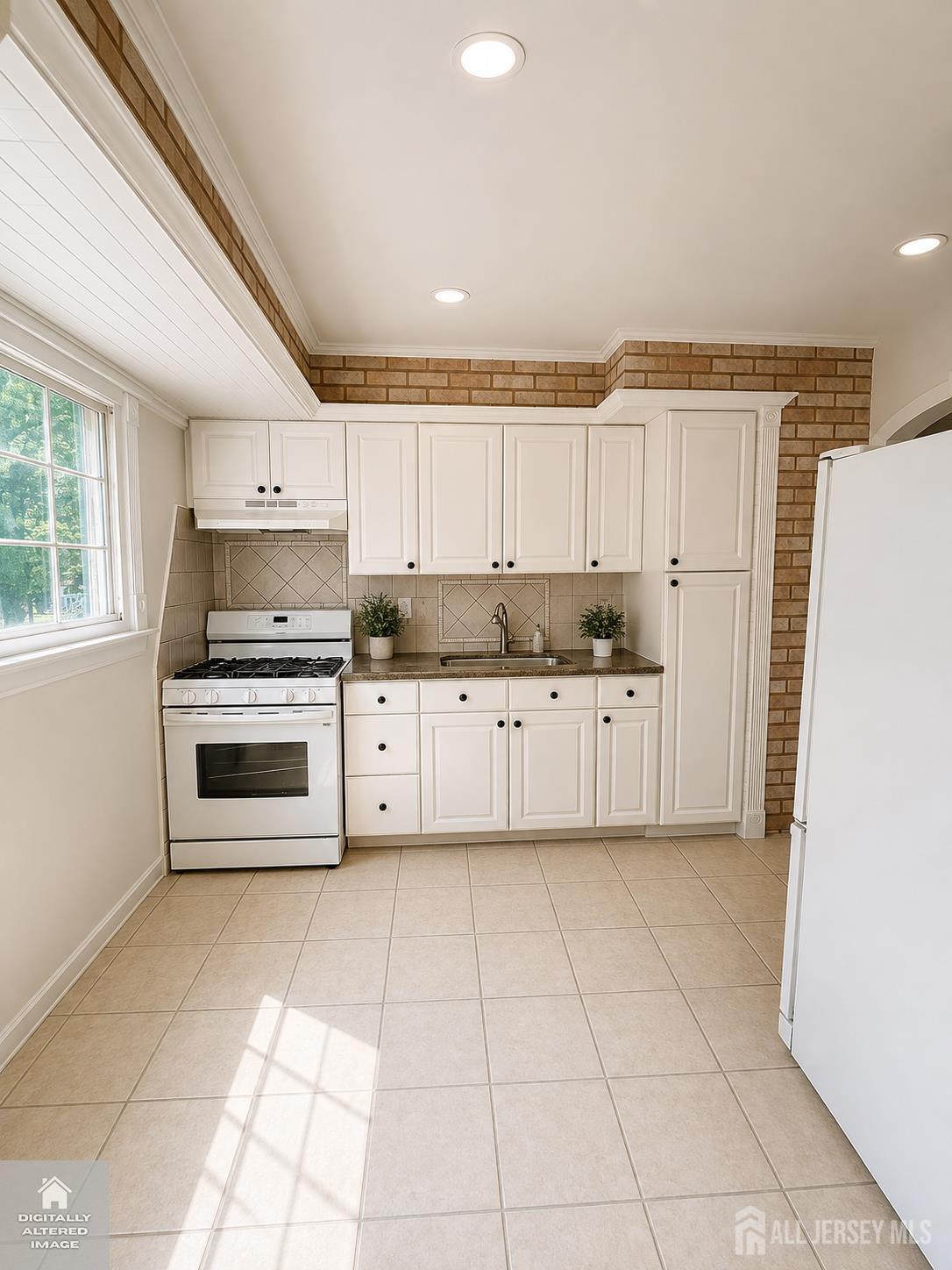 71 Patton Street Iselin NJ 08830