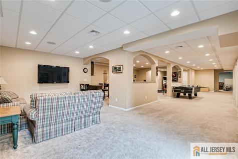 5 Erin Court South Brunswick NJ 08824