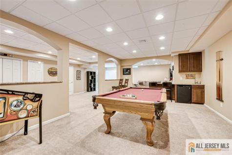 5 Erin Court South Brunswick NJ 08824