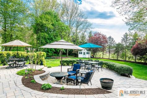 5 Erin Court South Brunswick NJ 08824