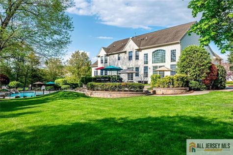 5 Erin Court South Brunswick NJ 08824