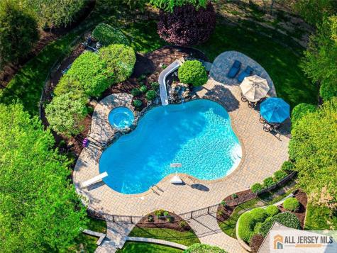 5 Erin Court South Brunswick NJ 08824
