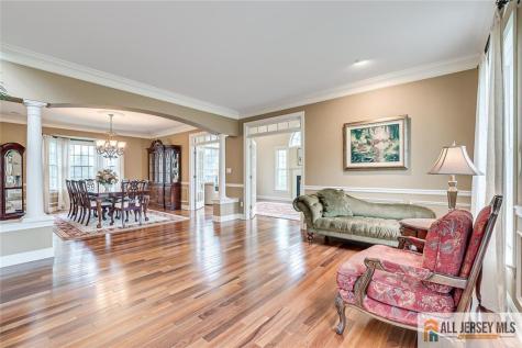 5 Erin Court South Brunswick NJ 08824