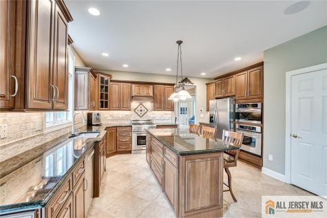 5 Erin Court South Brunswick NJ 08824