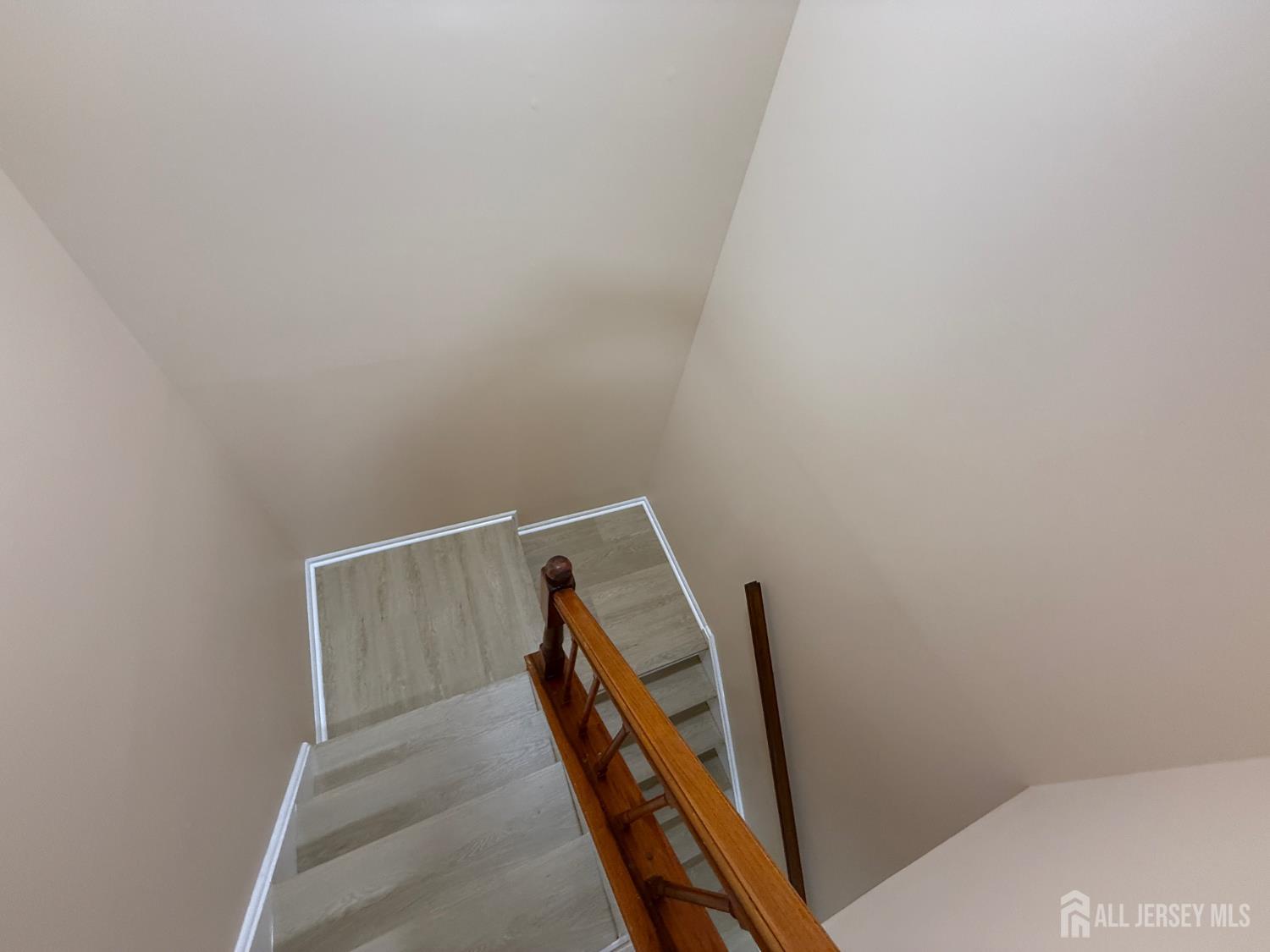 358 Hadleigh Lane North Brunswick NJ 08902
