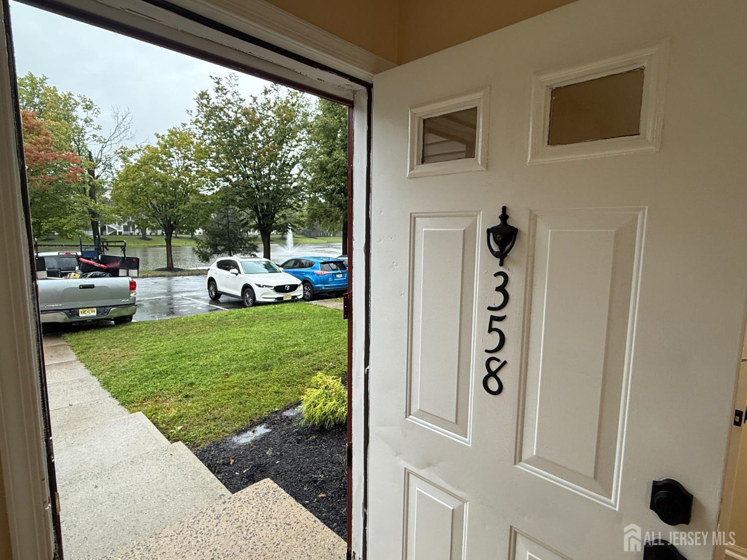 358 Hadleigh Lane North Brunswick NJ 08902