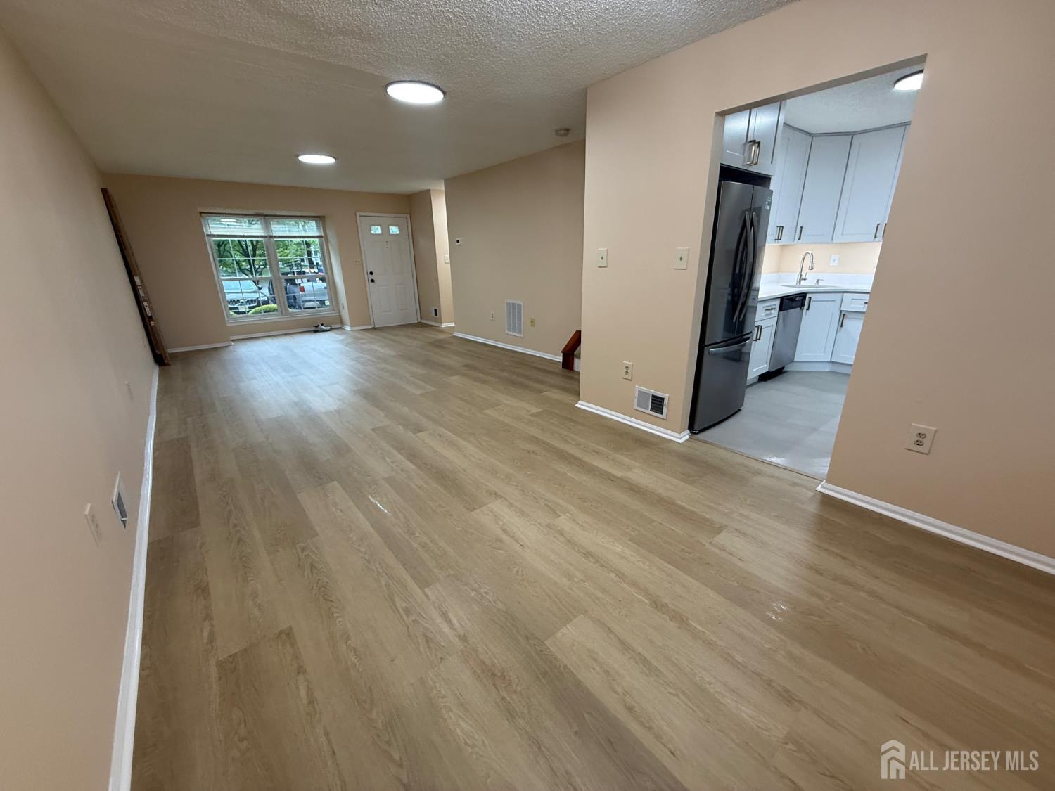 358 Hadleigh Lane North Brunswick NJ 08902