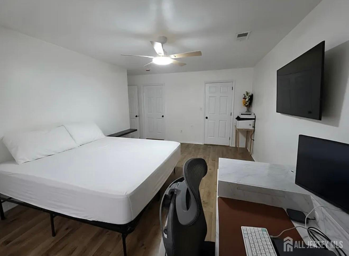 1702 Cypress Lane East Brunswick NJ 08816