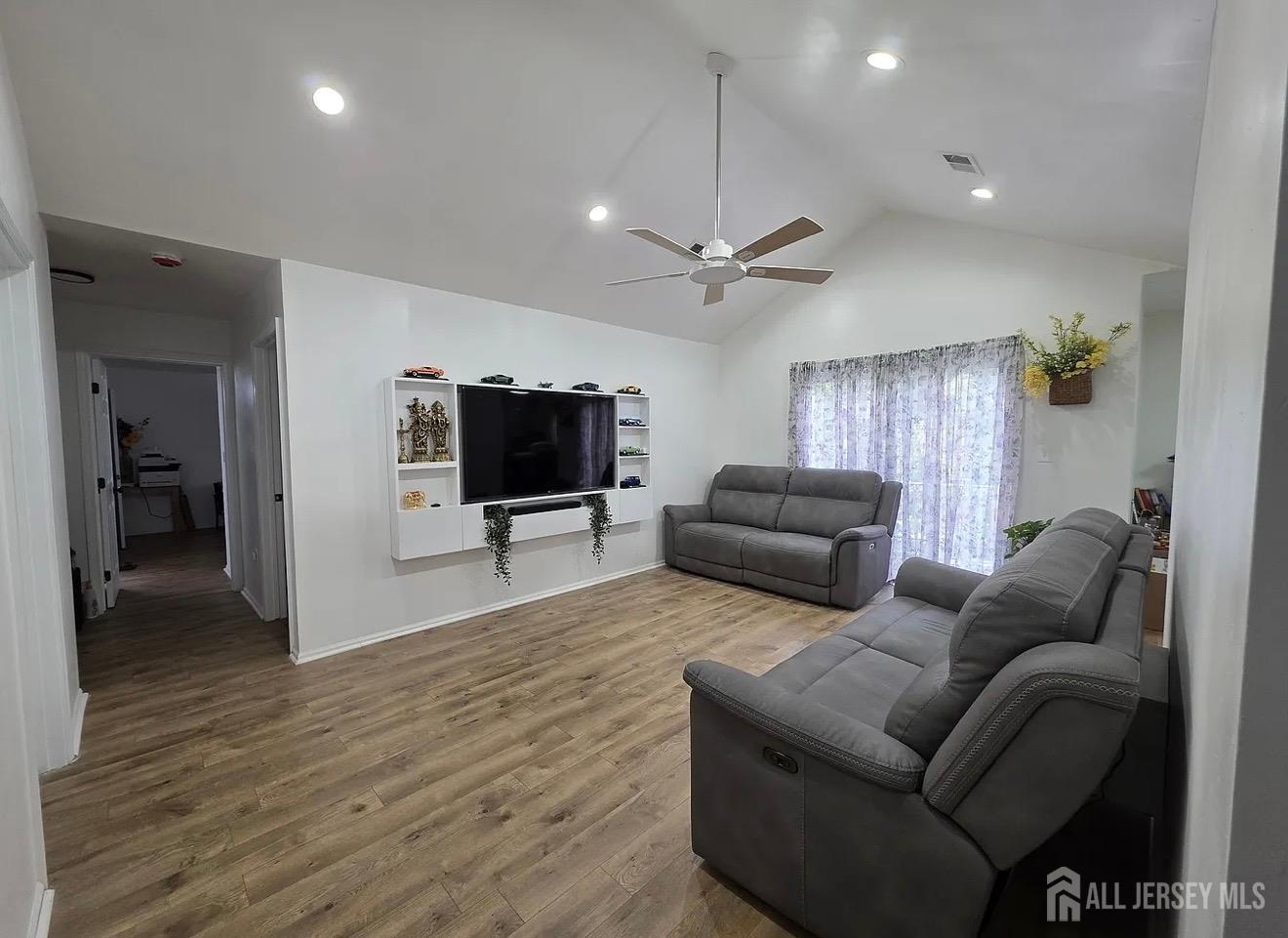 1702 Cypress Lane East Brunswick NJ 08816