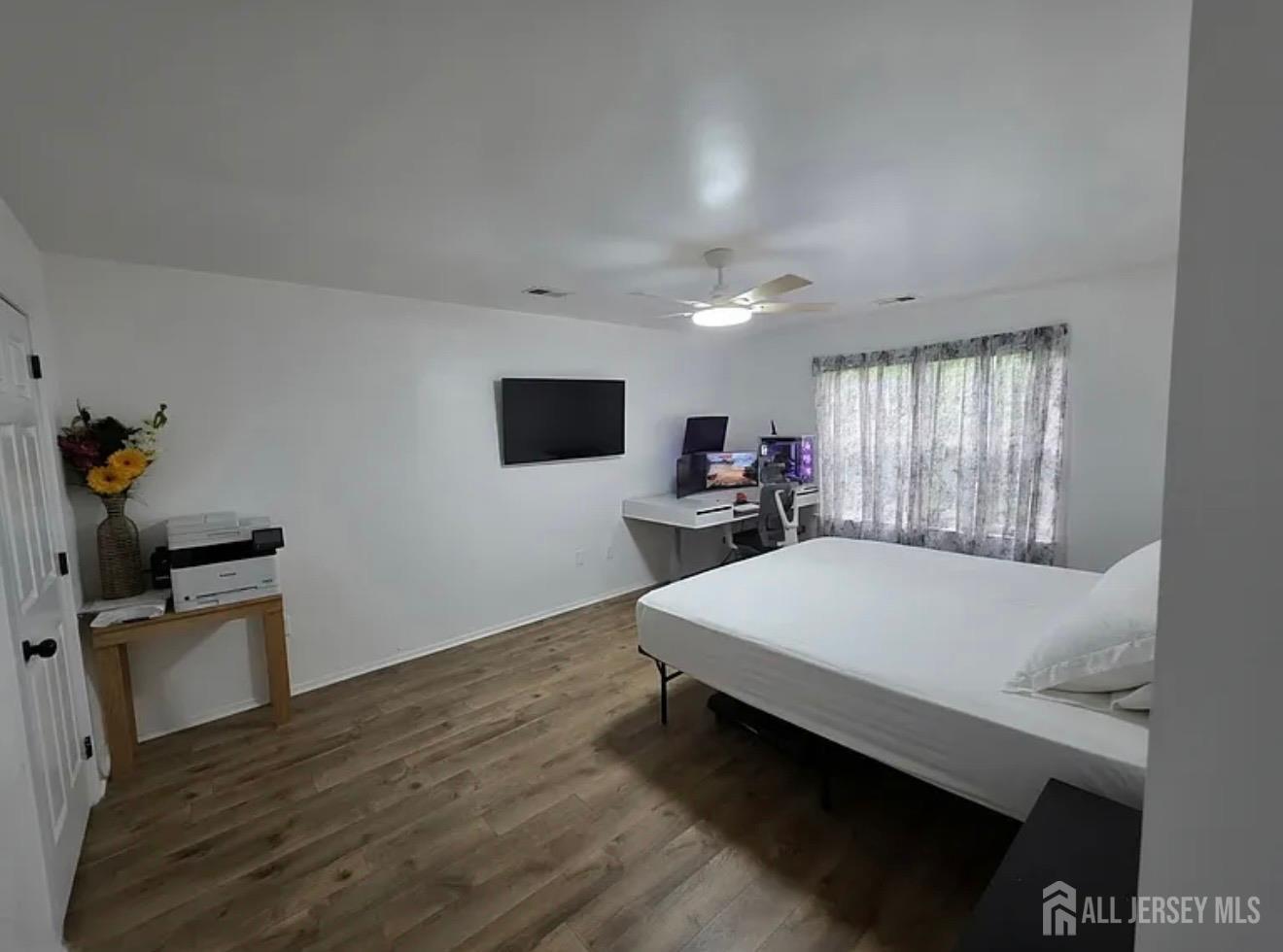 1702 Cypress Lane East Brunswick NJ 08816