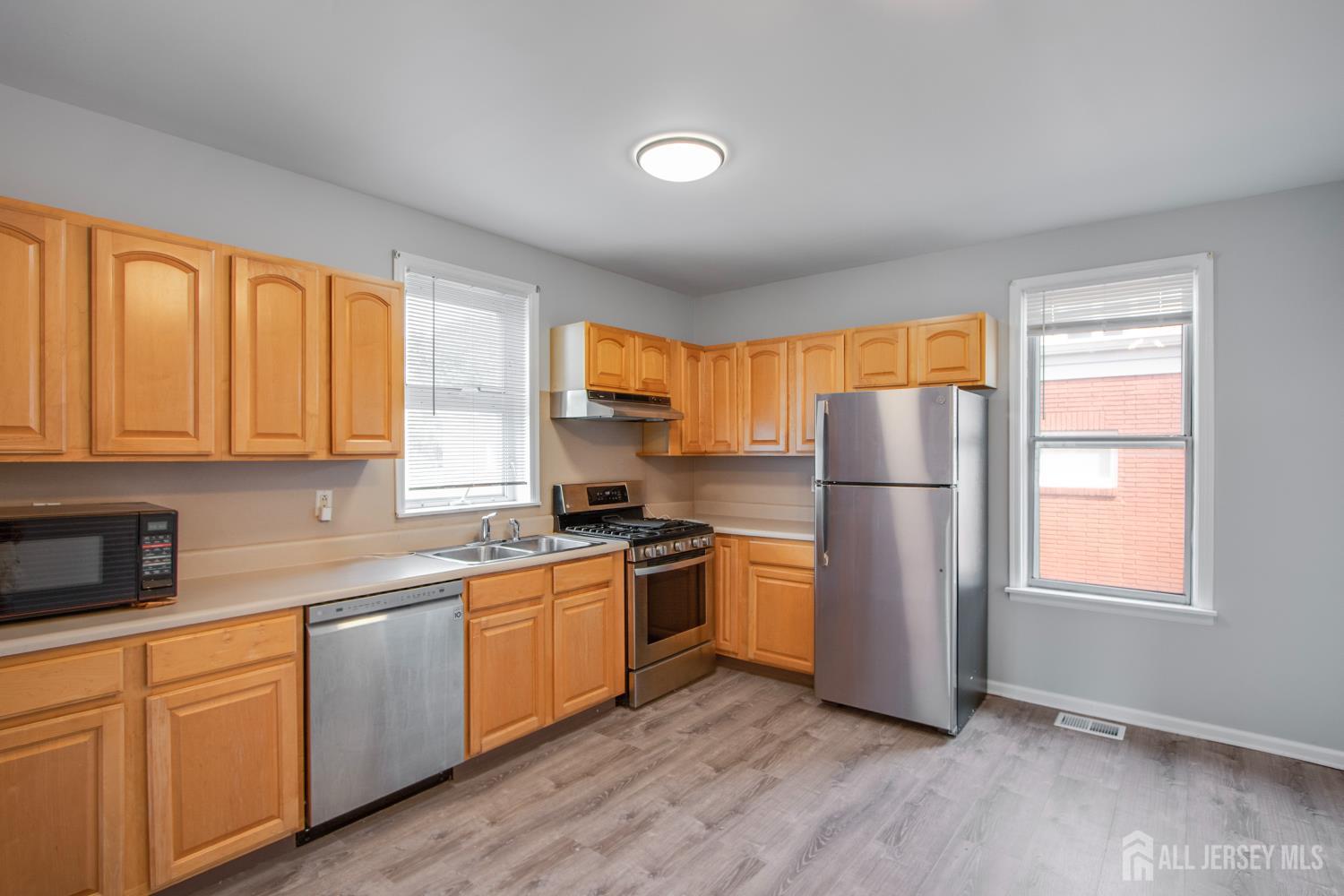 81 Woodbridge Avenue Highland Park NJ 08904
