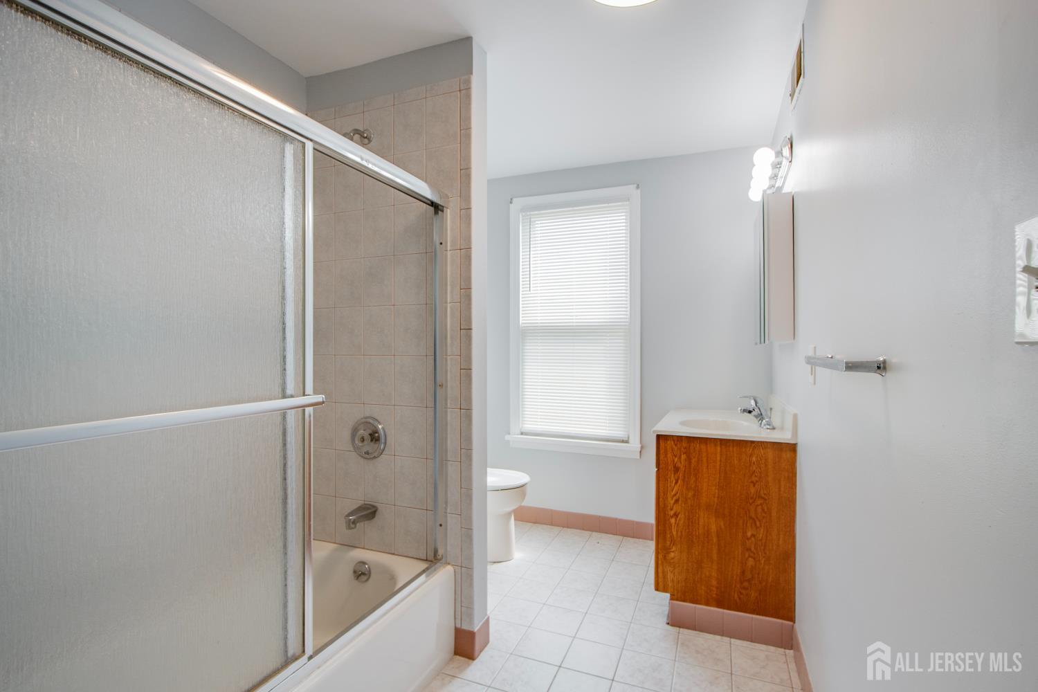 81 Woodbridge Avenue Highland Park NJ 08904