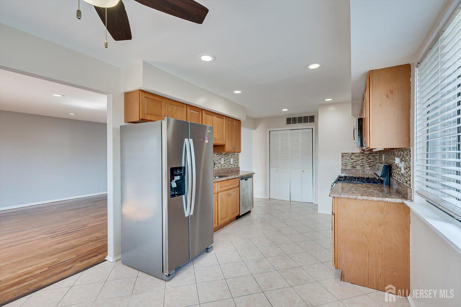 312 Edison Glen Terrace Edison NJ 08837