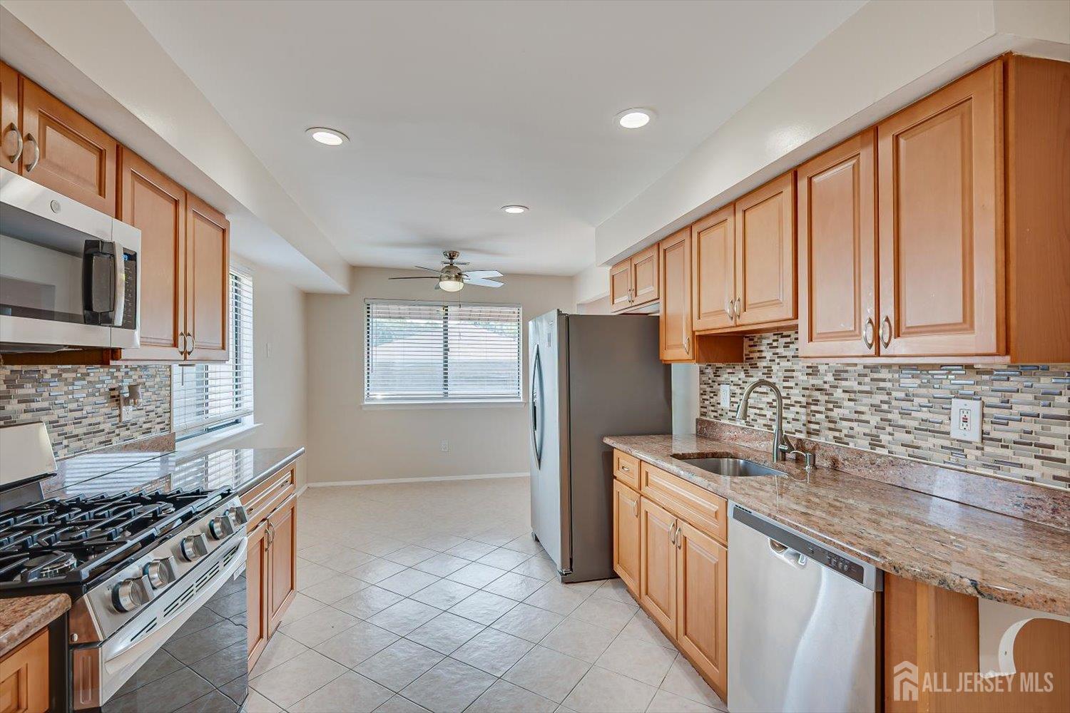 312 Edison Glen Terrace Edison NJ 08837