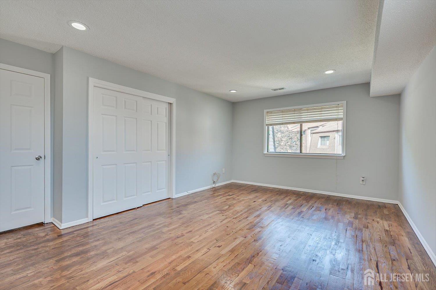 312 Edison Glen Terrace Edison NJ 08837