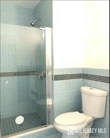 1 Mochen Court Sayreville NJ 08872