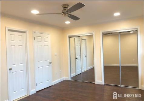 1 Mochen Court Sayreville NJ 08872