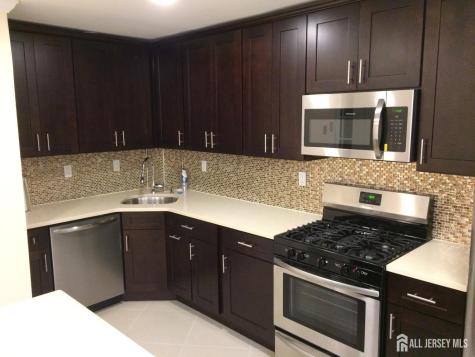 1 Mochen Court Sayreville NJ 08872