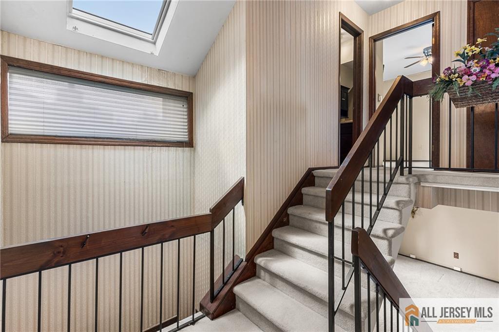 84 Diamond Lane Old Bridge NJ 08857