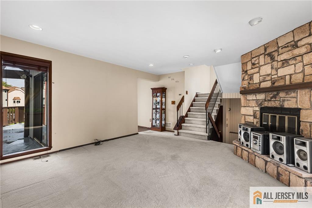 84 Diamond Lane Old Bridge NJ 08857