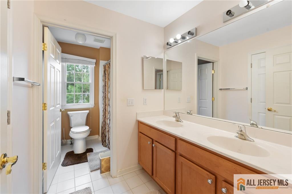 15 Olsen Court South Brunswick NJ 08824
