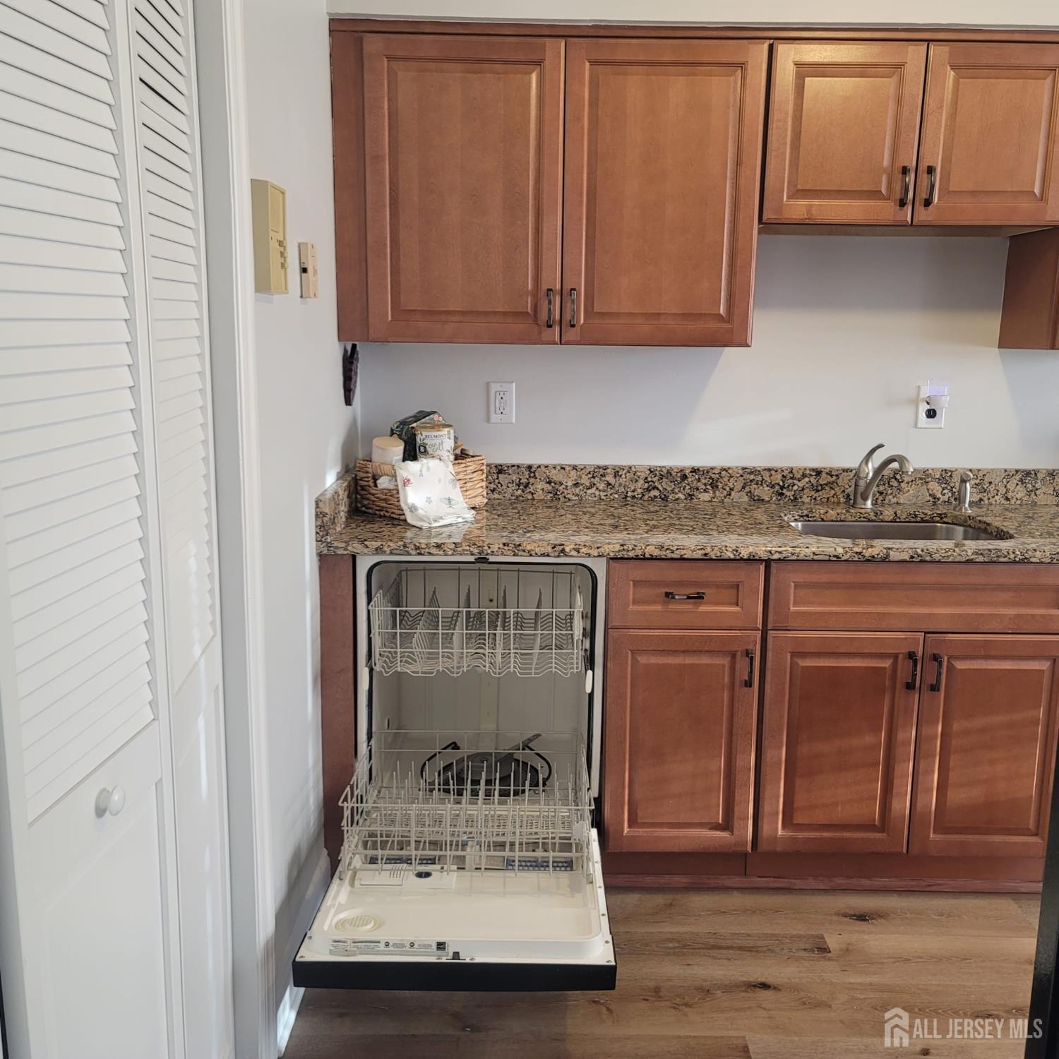 1617 Raspberry Court Edison NJ 08817