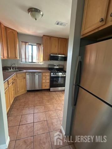 212 N Oaks Boulevard N North Brunswick NJ 08902
